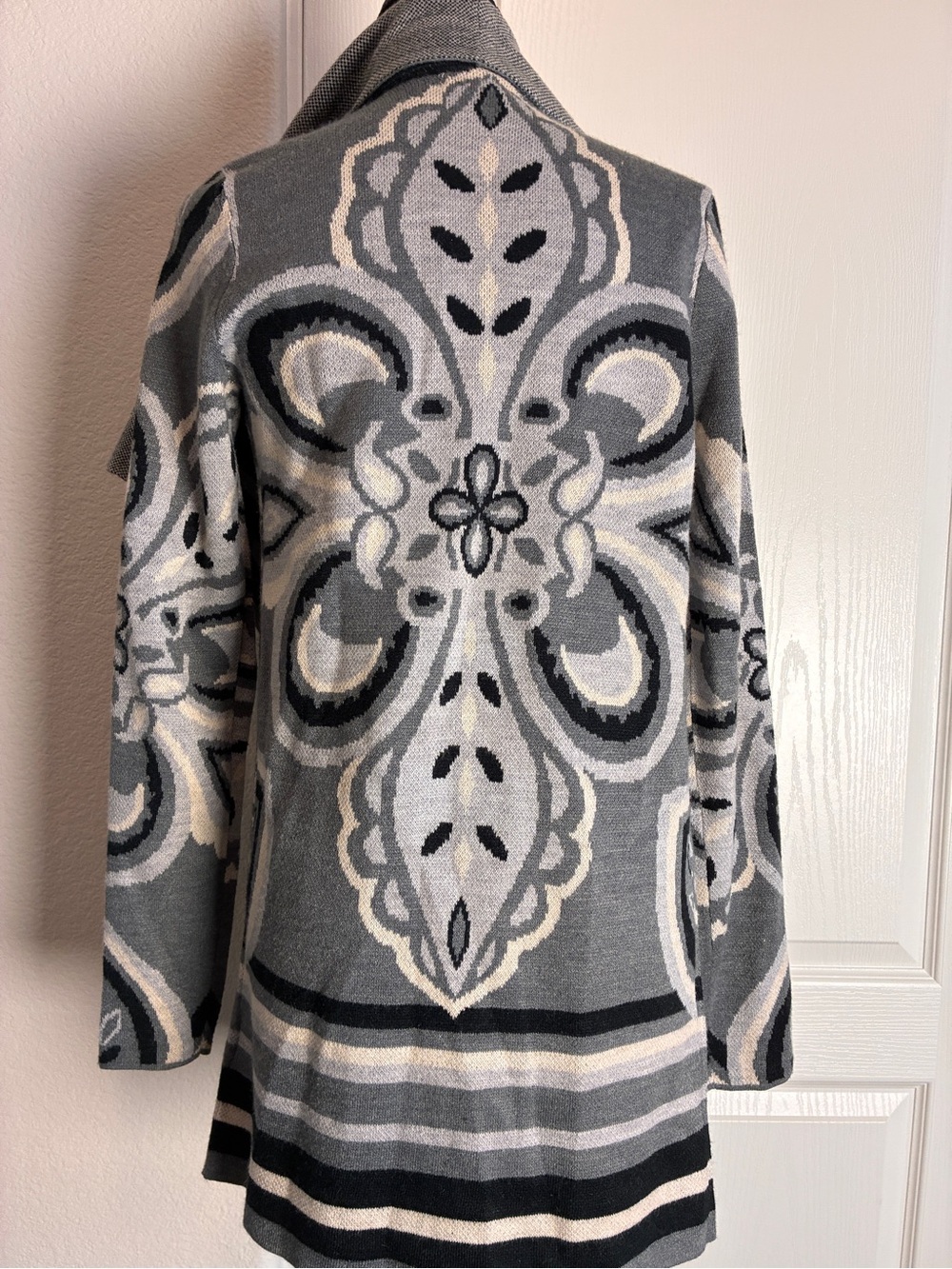 Bar III Neutral Two-Tone Knit Open Cardigan
